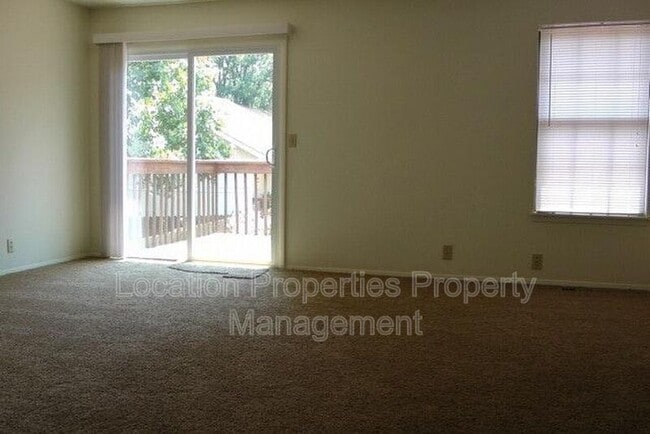 Building Photo - 3209 W 24th Terrace