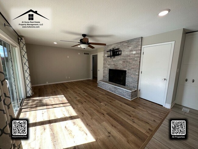 Building Photo - 402 Douglas Blvd