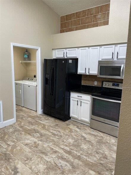 Building Photo - 128 Brushcreek Dr