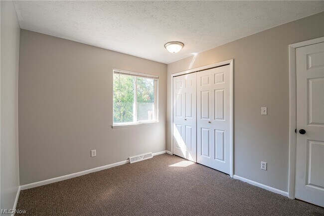 Building Photo - 2382 Massillon Rd