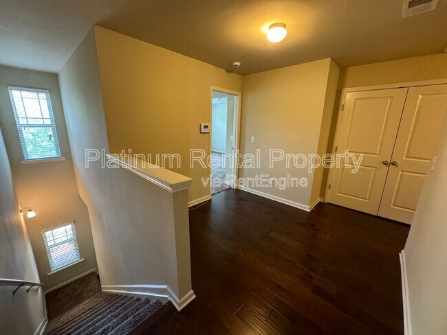 Building Photo - 3343 Blue Springs Walk