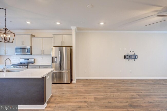 Building Photo - 5059 Silver Oak Dr