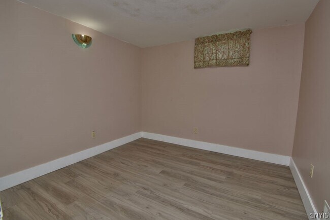 Building Photo - 311 Swansea Ave
