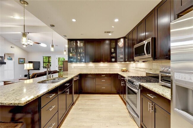 Building Photo - 510 Bulian Ln