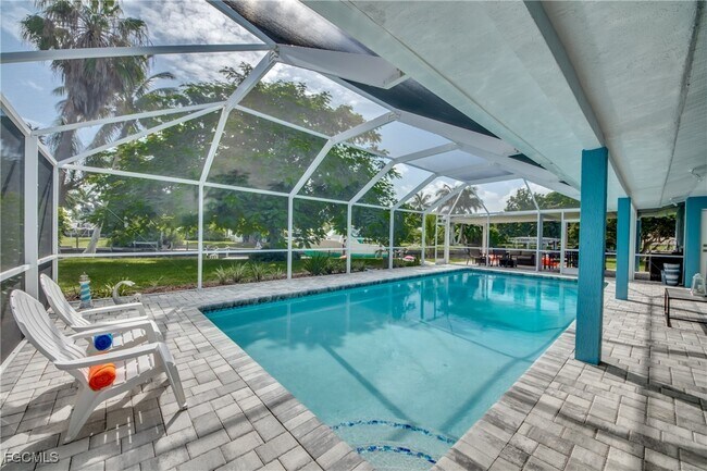 Building Photo - 5325 Mikado Ct