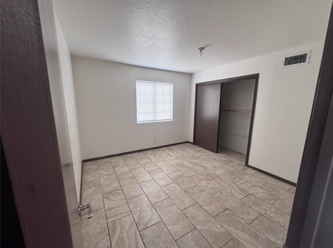 Building Photo - 240 Wheeler Ave SE