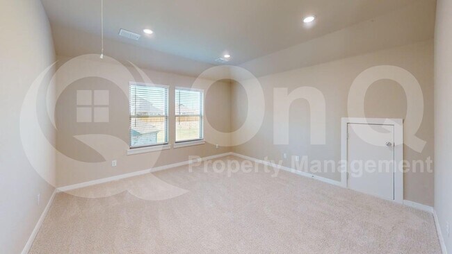 Building Photo - 714 Melody Hl Dr