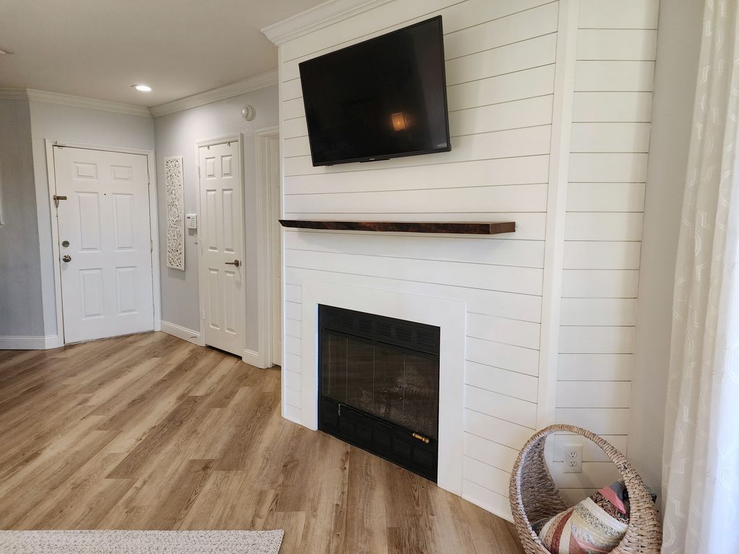 Building Photo - 1800 The Greens Way