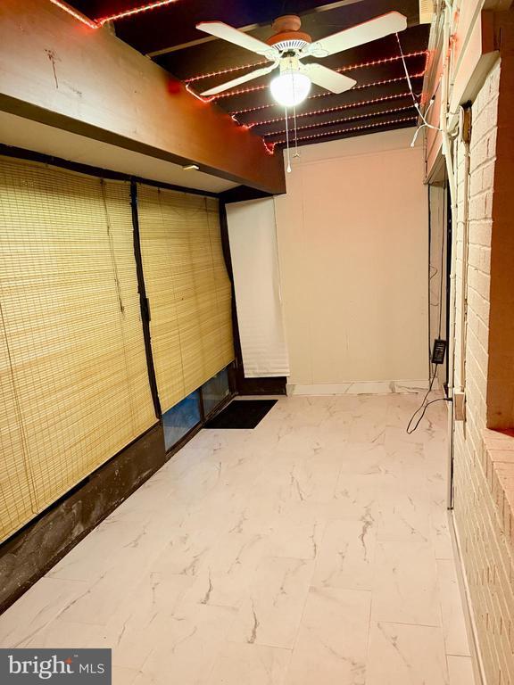 Building Photo - 5 Suntop Ct
