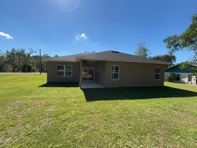 Building Photo - 7802 N Sarazen Dr