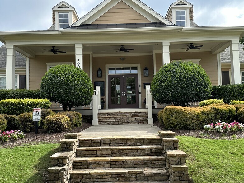 Building Photo - 205 Bog Hill Ln