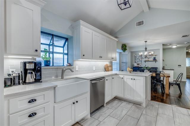 Building Photo - 1105 Cypress Point