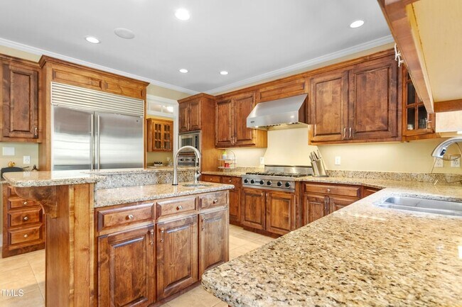 Building Photo - 2432 Baileys Landing Dr