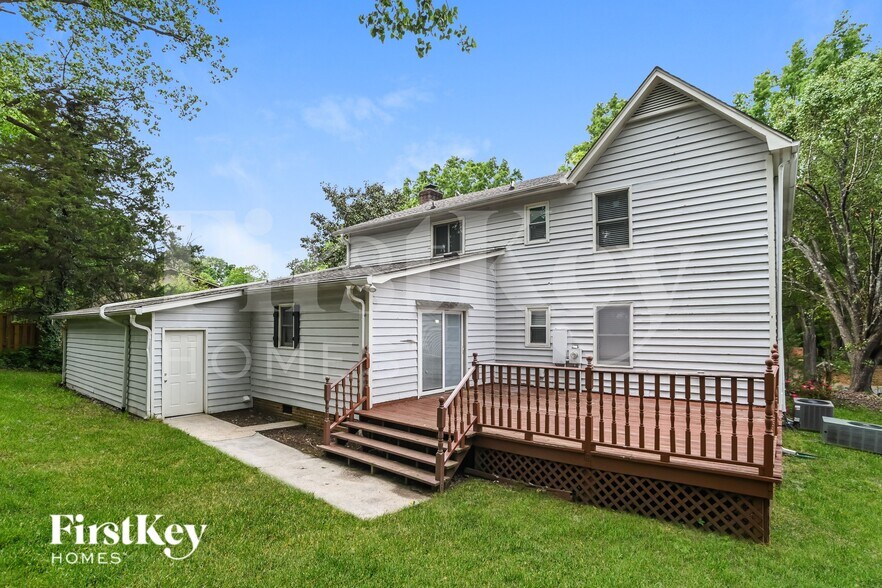 Building Photo - 3601 Chilham Pl