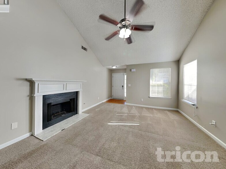 Building Photo - 4265 Reserve Hill Crossing