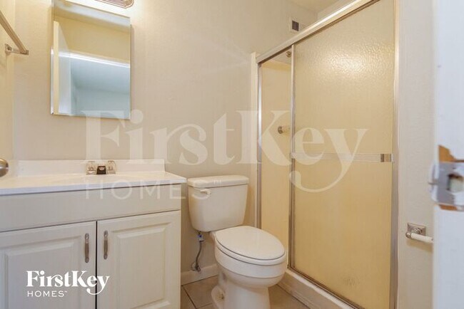 Building Photo - 11637 N 58th Dr