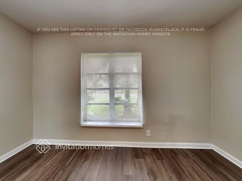 Building Photo - 7204 NW 80th Pl