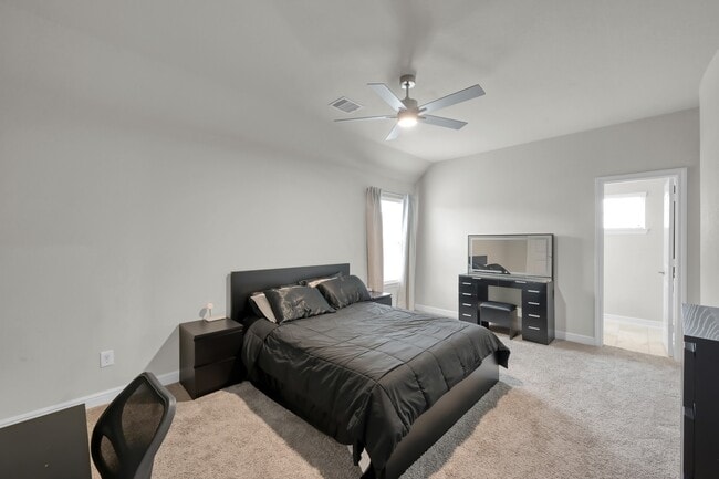 Building Photo - 241 Bright Blf Cir
