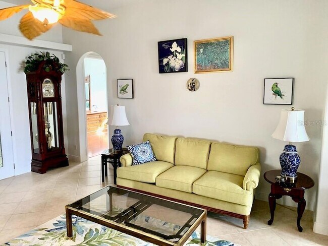 Building Photo - 24312 Westgate Blvd