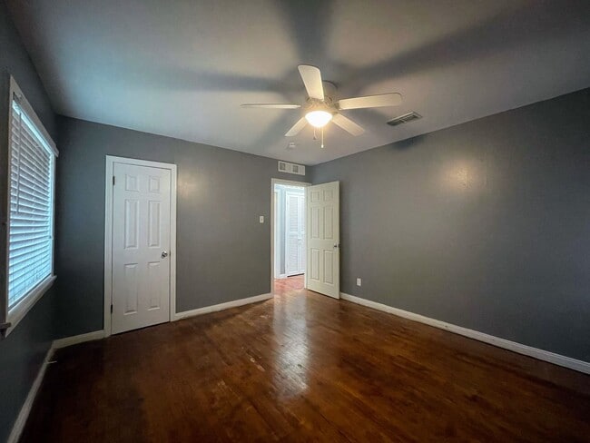 Building Photo - Charming 2-Bedroom Single-Family Home – Perfect for Comfort & Convenience!