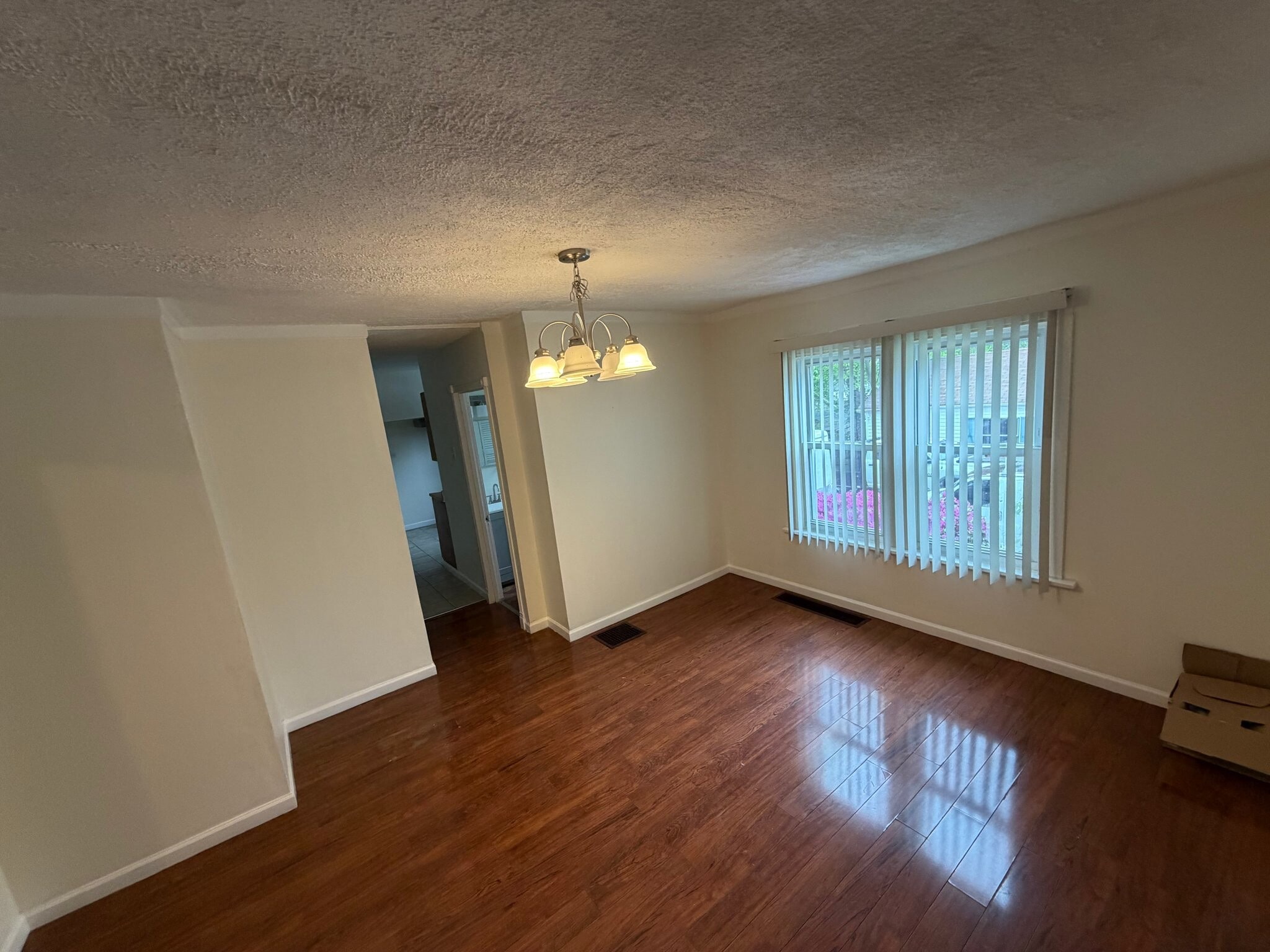 Building Photo - 3209 Dix Ave