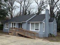 Building Photo - **ON HOLD**Remodeled Midtown Columbus, GA 3 Bedroom / 2 Bathroom Home for Rent***