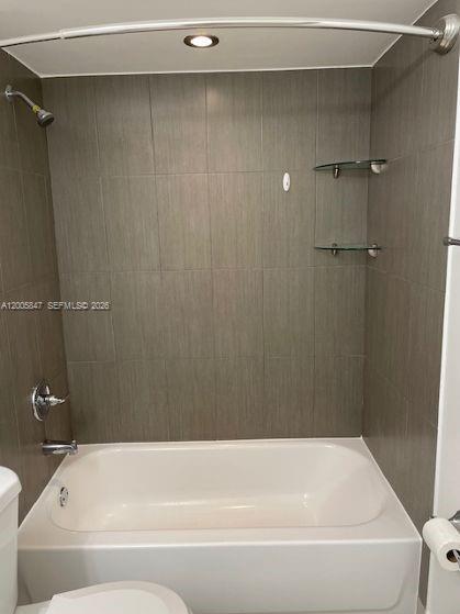 Building Photo - 8180 Geneva Ct