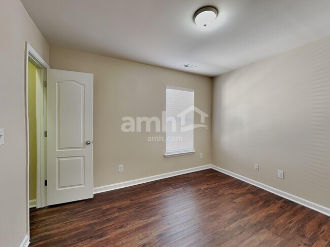 Building Photo - 3339 Sugar House St