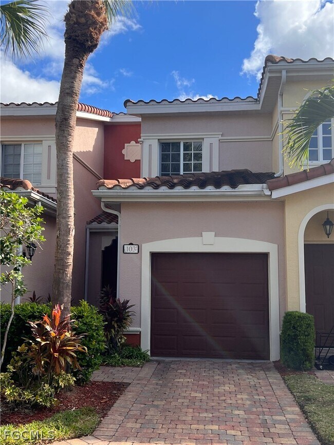 Building Photo - 20121 Estero Gardens Cir