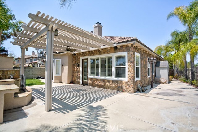 Building Photo - 3782 Carson Way