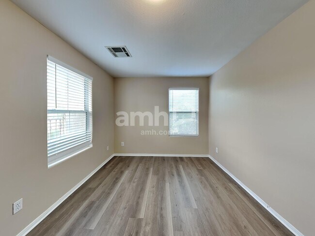 Building Photo - 8440 Walker Gardens Pl