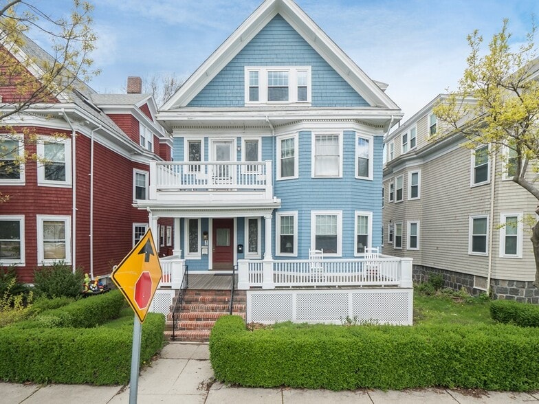 Building Photo - 777 Columbia Rd