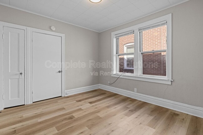 Building Photo - 5300 Bancroft Ave