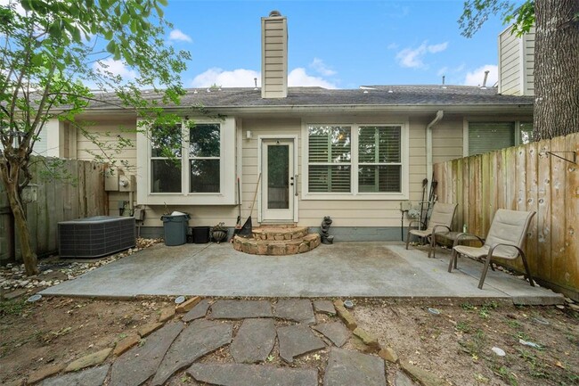 Building Photo - 64 S Piper Trace