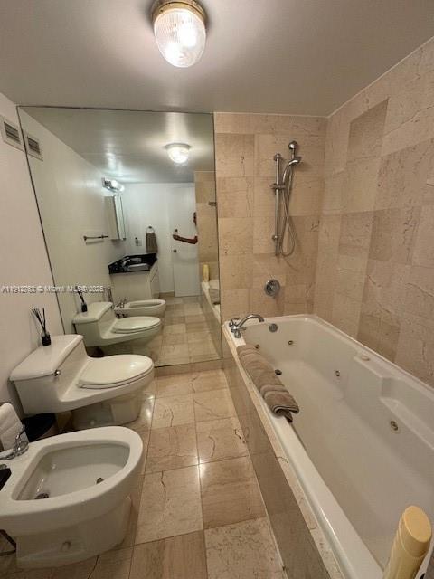 Building Photo - 5161 Collins Ave