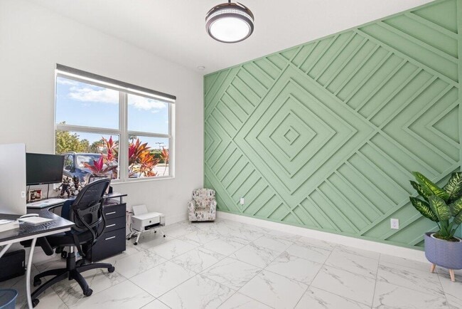 Building Photo - 13185 Mount Columbia Terrace