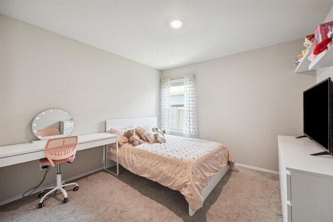 Building Photo - 6414 Fiddlewood Thicket Ln