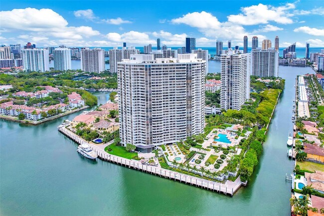 Building Photo - 1000 E Island Blvd