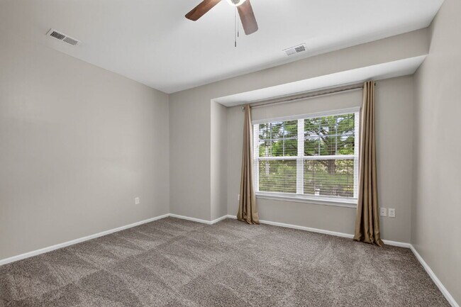 Building Photo - Beautiful Crofton at Spence Crossing Townhome/Condo | 3 BR | 2.5 BA | 1,867 Sq. Ft.