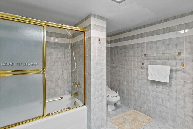 Building Photo - 4280 Galt Ocean Dr