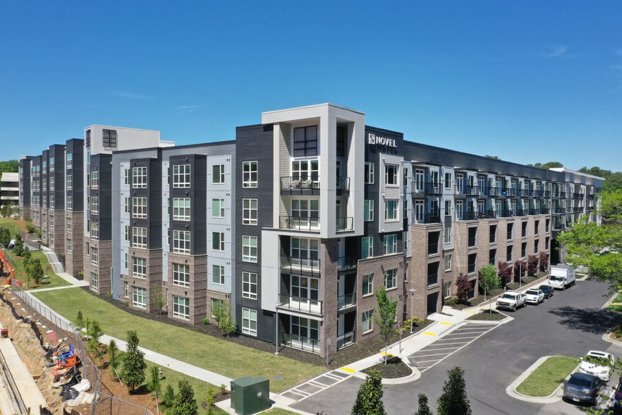 Glenn Perimeter 5755 Glenridge Dr Atlanta GA 30328 Apartment Finder