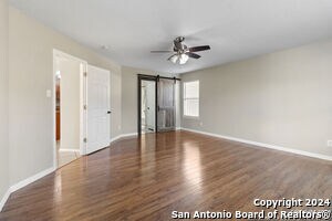 Building Photo - 10215 Villa Del Lago