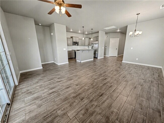 Building Photo - 396 N Torc Ln