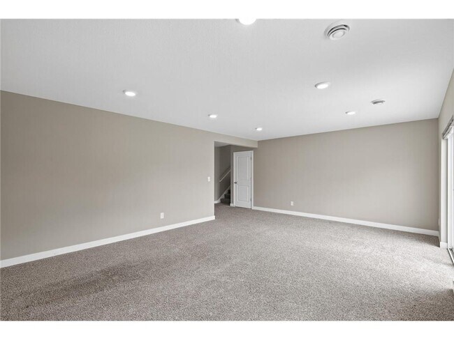 Building Photo - 18099 Heirloom Ct