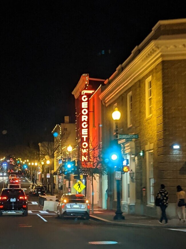 Building Photo - 3332 P St NW