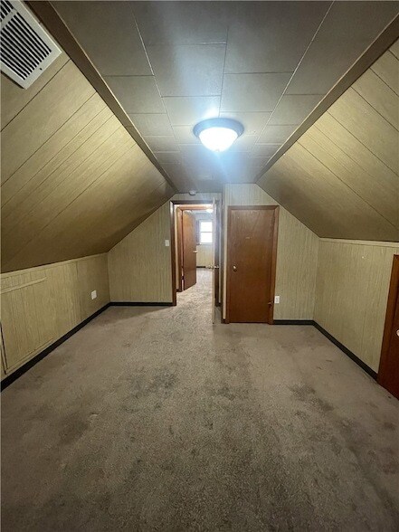 Building Photo - 149 Parkwood Rd