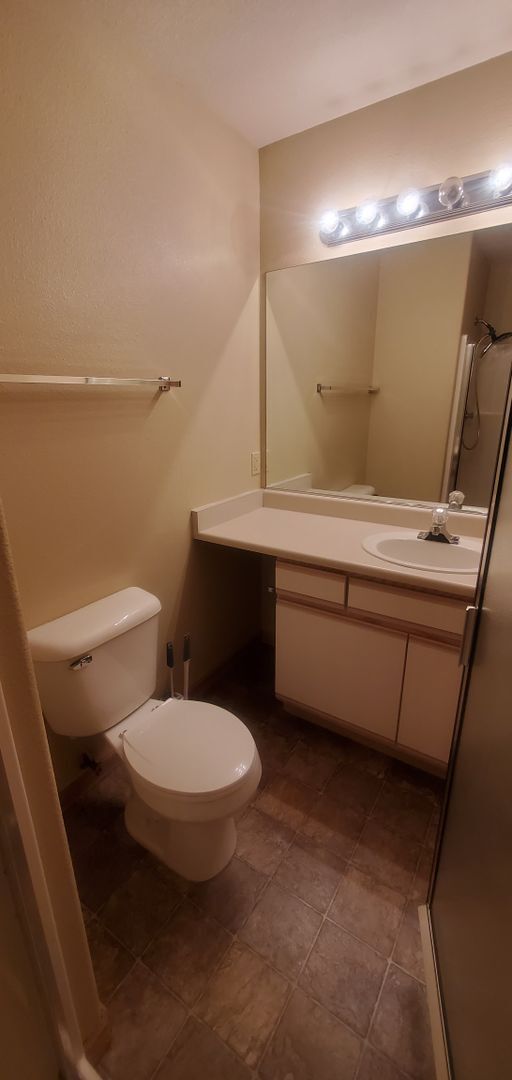 Building Photo - Pre-Leasing - 3bd/2bath (Cordata Area)