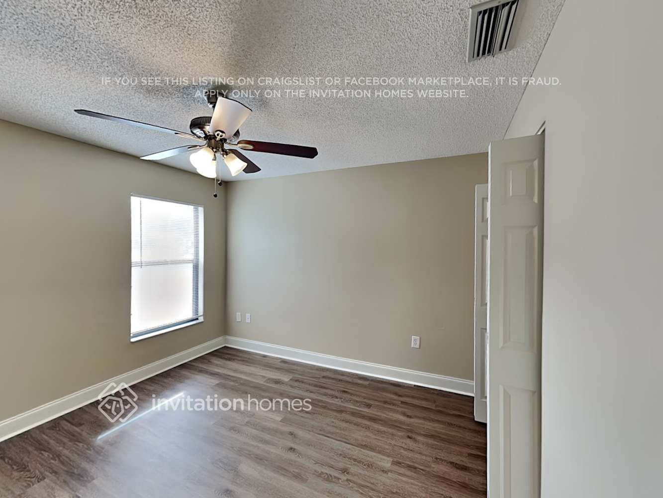 Building Photo - 2297 Cork Oak St E