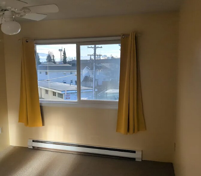 Building Photo - 2201 Romig Pl