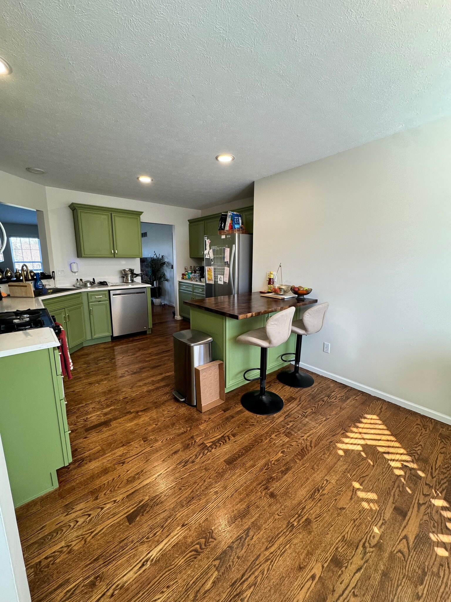 Building Photo - 18025 Lisbon Dr